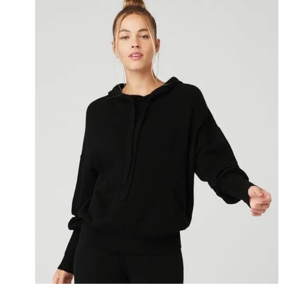 Alo Yoga Jet Set Cashmere Hoodie in Black